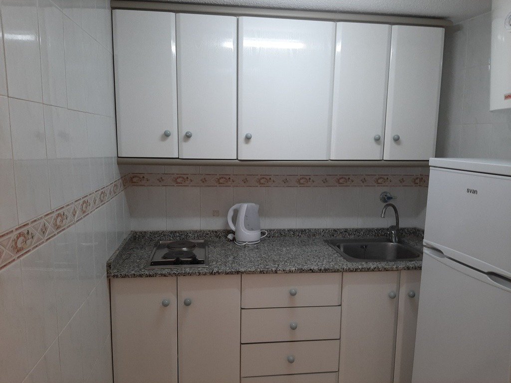 Avenida Apartments Studio-Kitchenette