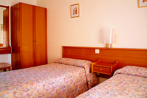 Photograph Flamingo Benidorm apartment�bedroom
