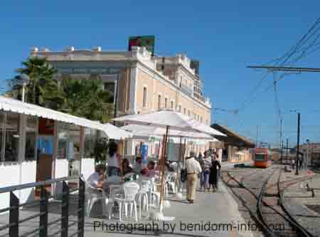 Alicante_tram_station_1042