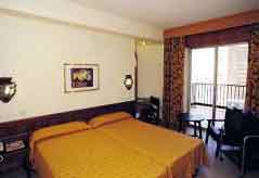 Port Benidorm hotel bedroom